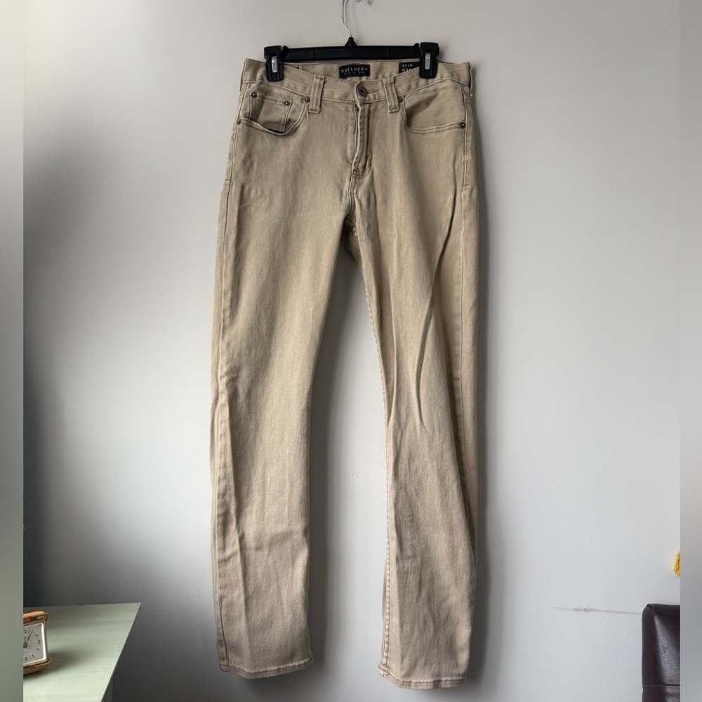 Lot of 2  Bullhead Jeans in Khaki and Gray Slim Fit  30/32